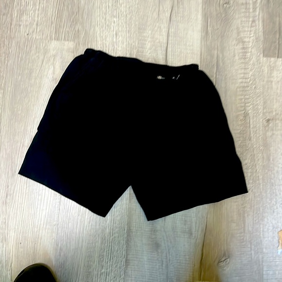 Nike Dri fit women’s running shorts black - Picture 2 of 3